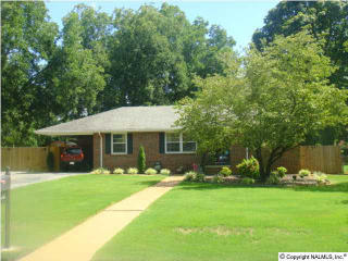 1407 12th St, Decatur AL  35601-5027 exterior