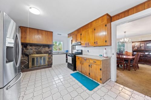 86 Freeman St, Woodbridge NJ  07095-3435 exterior