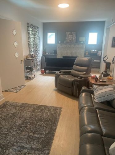 1707 Delaware Ave, New Castle PA  16105-2679 exterior