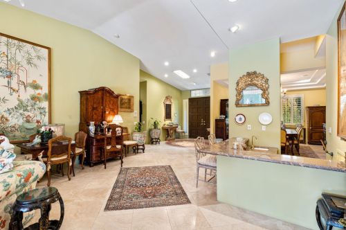 824 Avenida Palmas, Palm Springs CA  92262-5708 exterior