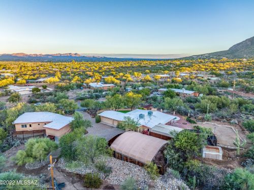 140 Montecello Ct, Tucson AZ exterior