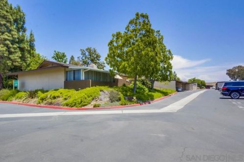 9320 Earl St, La Mesa CA  91942-3844 exterior