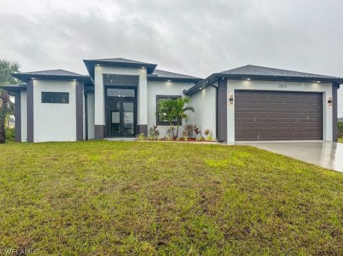 1813 21st St, Cape Coral, FL 33909-4707