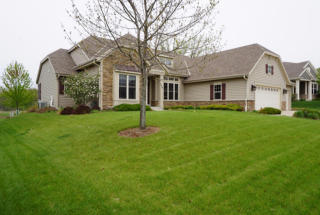 3514 Fiddlers Creek Dr, Waukesha, WI 53188-2681