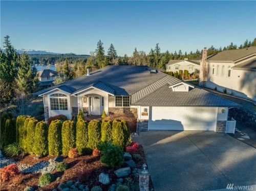 6010 Kestrel Ct, Bremerton, WA 98312-8838