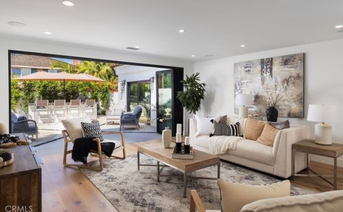 1945 Santiago Dr, Newport Beach CA  92660-3834 exterior