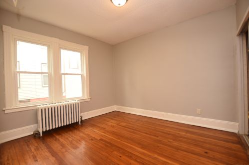 176 Adelaide St, Hartford CT  06114-1806 exterior