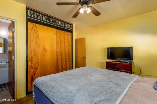 1111 Bethany Home Rd, Phoenix AZ  85014-2229 exterior