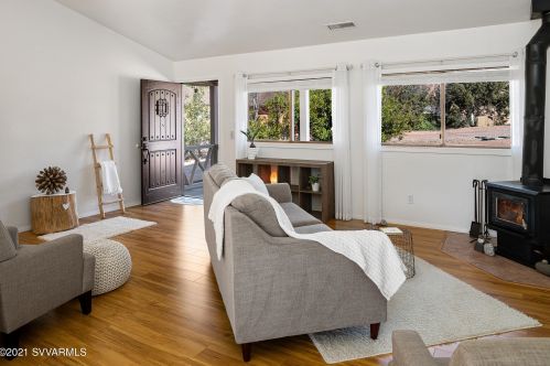 25 Spur Ct, Sedona AZ 86351-8970 exterior