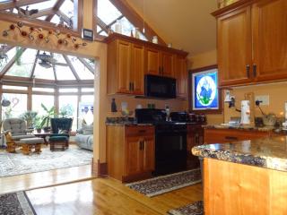422 Adams St, Genoa Bluff IA  52301-1602 exterior