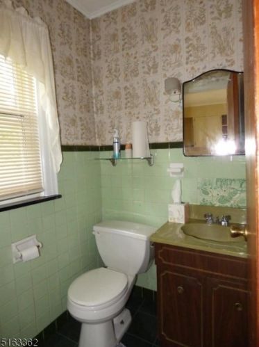 82 Myrtle Ave, Nutley NJ  07110-2834 exterior