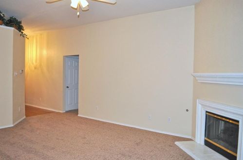 1611 Windcastle Dr, Midlothian TX  76063-7928 exterior