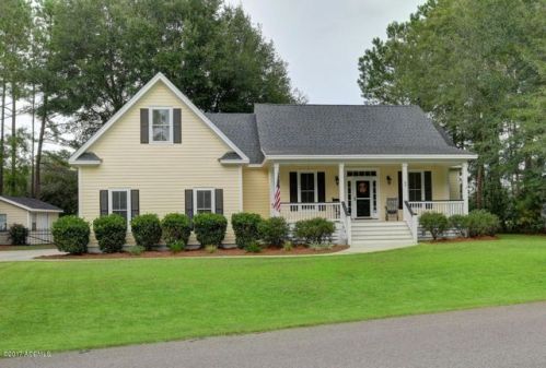 88 Tuscarora Ave, Beaufort, SC 29907-1105