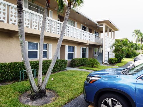 1140 Boxwood Dr, Delray Beach, FL 33445-6143