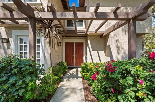 2802 Oak Creek Dr, Ontario, CA 91761-0710