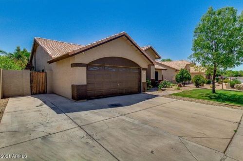 661 Horseshoe Ave, Gilbert, AZ 85233-6373