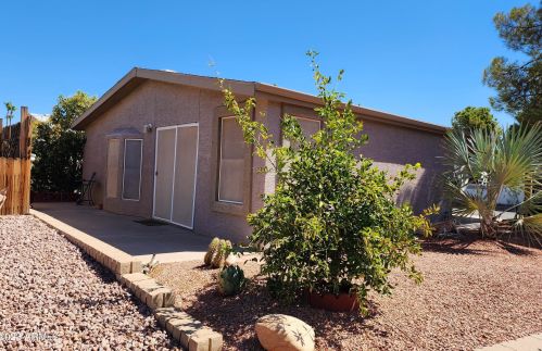 6274 Pinehurst Dr, Chandler, AZ 85249-4039