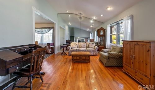 2 Perry Rd, East Brunswick NJ  08816-1324 exterior