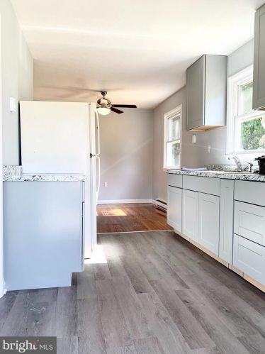 1 Old Barn Rd, Richmond National Battlefiel VA  22835-9008 exterior