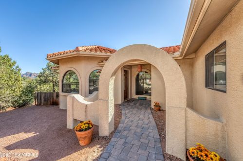 330 Mission Rd, Sedona, AZ 86336-4638
