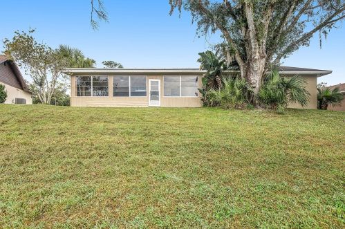 4508 Parkway Blvd, Land O Lakes FL 34639-4101 exterior