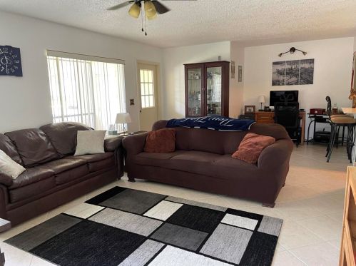 4689 Sable Pine Cir, West Palm Beach, FL 33417-3135