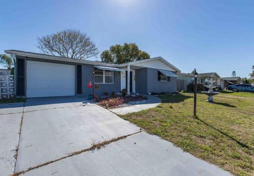 9234 Cochise Ln, Port Richey, FL 34668-4719