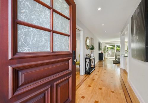 18 Ethel Ct, Redwood City CA  94061-2400 exterior