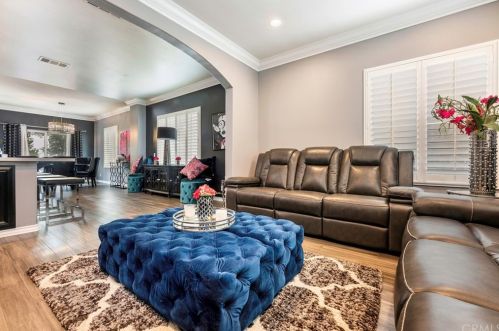 2601 Skyline Dr, Long Beach, CA 90755-3803
