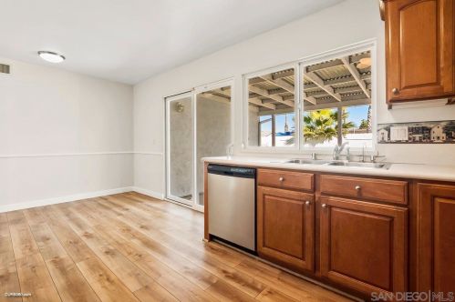 10859 Greenford Dr, San Diego CA  92126-2706 exterior