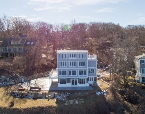 86 Bay Shore Dr, Plymouth, MA 02360-2006