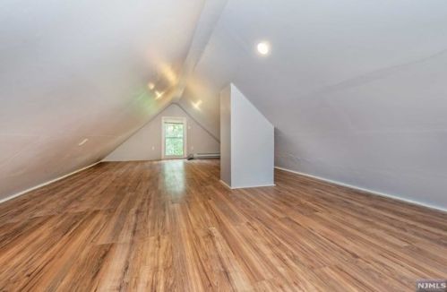 32 Long St, East Orange NJ  07017-1208 exterior