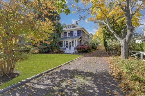 209 Sunset Ave, West Hampton Beach NY  11978-2037 exterior