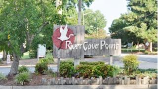 2604 Cove Point Pl, Virginia Beach VA  23454-3274 exterior