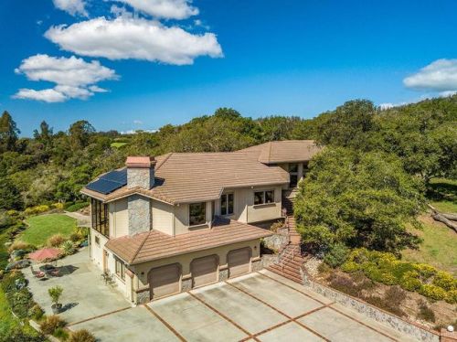 375 Dante Robles, Aromas, CA 95004-9640