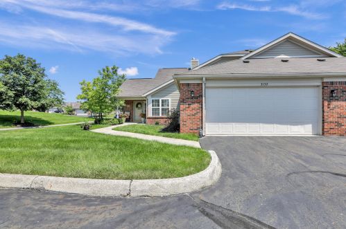 3132 Escott St, Darbydale, OH 43123-8204