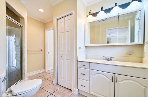 1109 Alhambra Cir, Naples FL 34103-3291 exterior