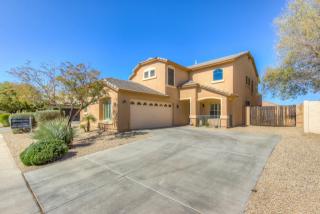 3292 Elgin St, Gilbert, AZ 85295-2107