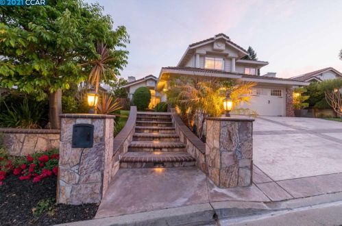 240 Laurelglen Ct, Danville, CA 94506-1210