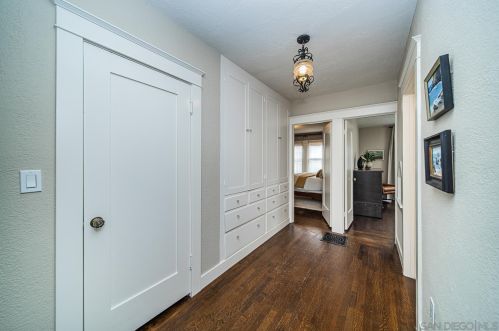 3017 Goldsmith St, San Diego CA  92106-1416 exterior