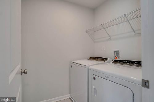 137 Winifred Dr, Hanover PA  17331 exterior