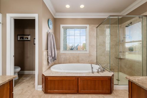4176 Ashbury Dr, Carroll OH  43112-9418 exterior