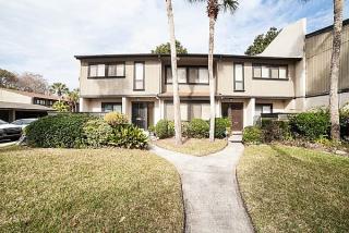 7918 Los Robles Ct, Jacksonville, FL 32256-7718