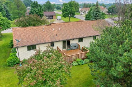 2853 Capricorn Dr, Green Bay, WI 54311-6699