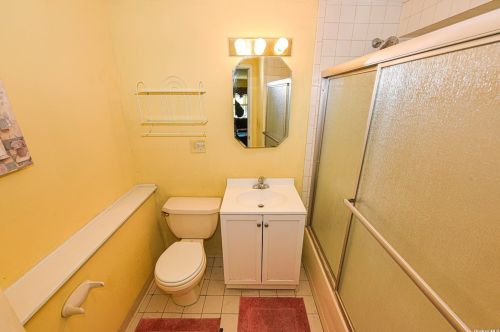 49 Tellar Dr, Islip Terrace NY  11752-2918 exterior