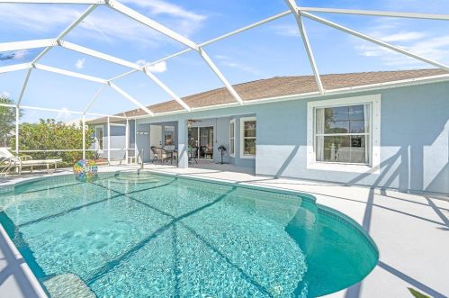 165 36 Ct, Vero Beach FL 32960-4085 exterior