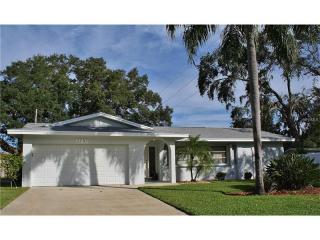 2797 Roberta St, Largo, FL 33771-1239