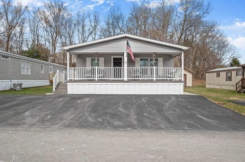 70 Wagner Dr, Mc Donald, PA 15057-2345