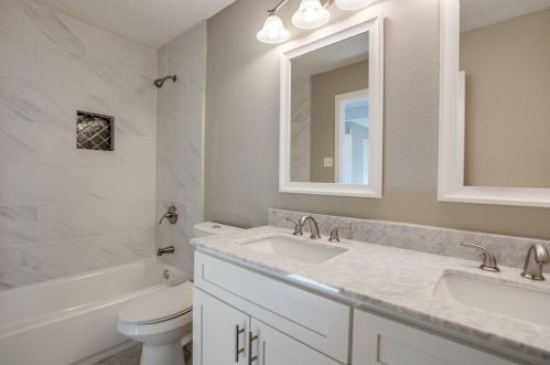 722 Cindy Dr, Cedar Hill TX 75104-1721 exterior