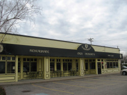 29 Kenneth St, Newton, MA 02461-1943